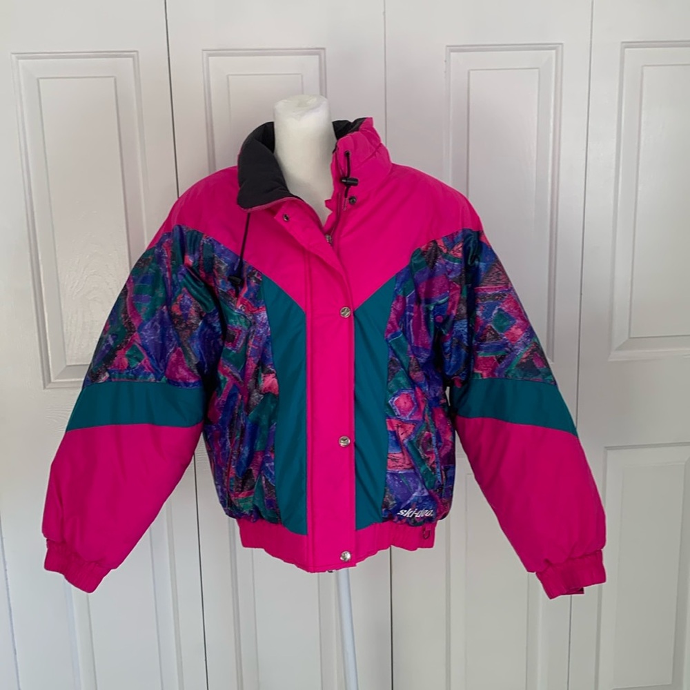 Ski Doo bombadier snowmobile jacket. Size Large women’s.